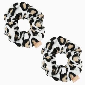 NWT 2 leopard print microfiber scrunchies from The Vintage Cosmetic Company